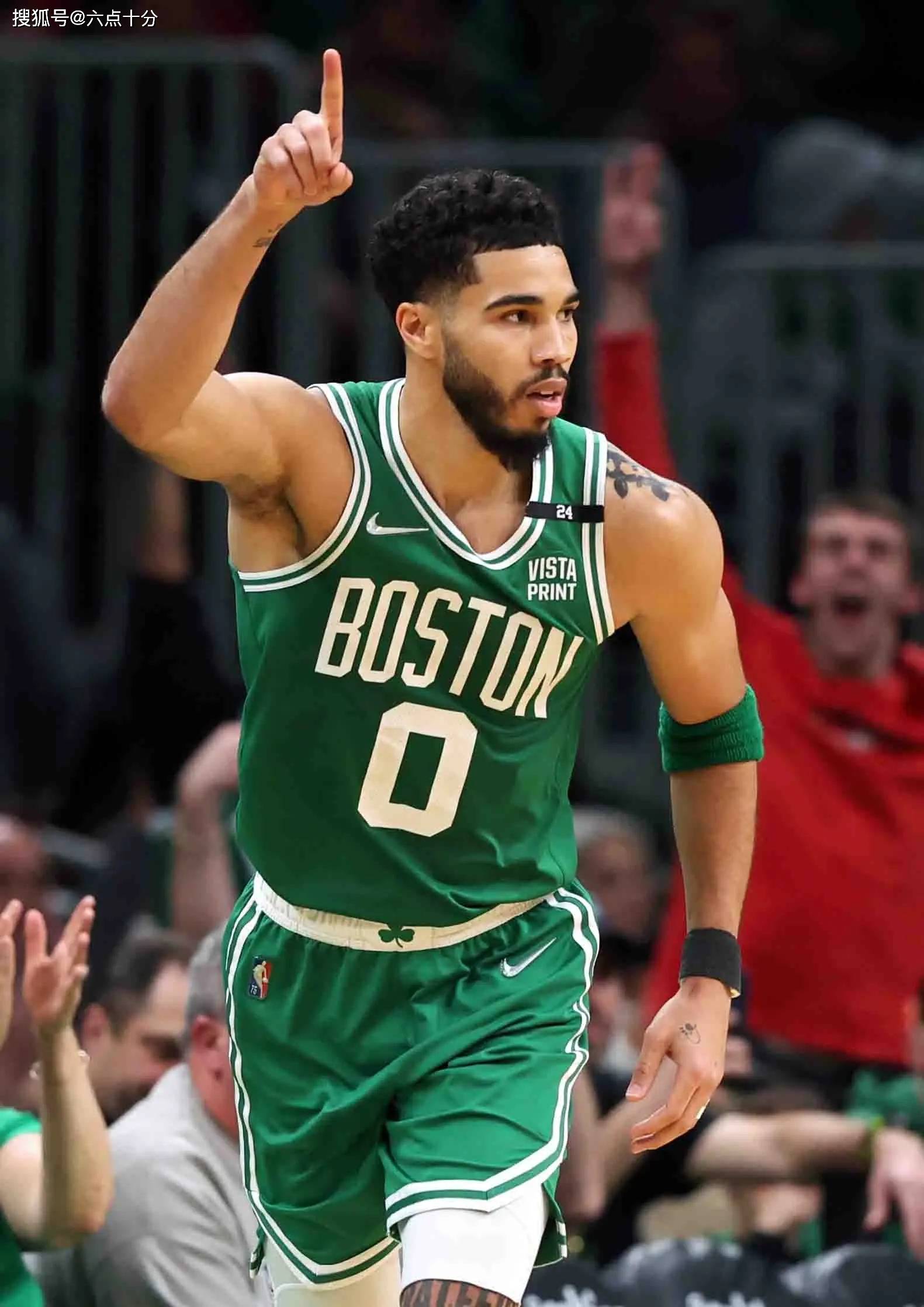 菲律宾男篮强势凯尔特人B队，布克制霸全场