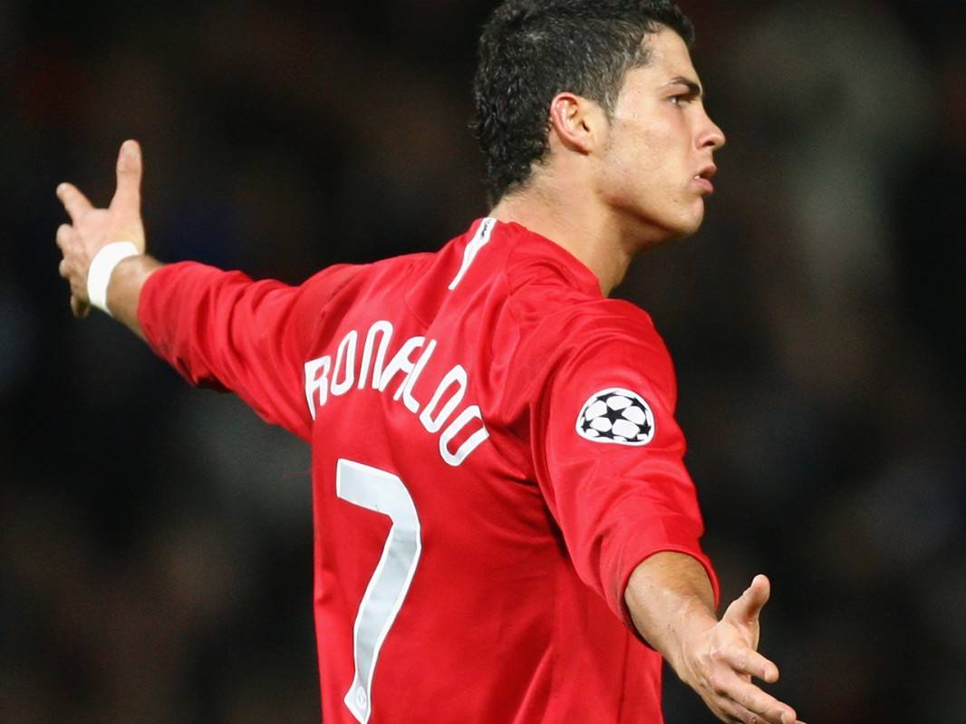 米兰体育-马德里竞技前锋回归祖国，成为广告代言人