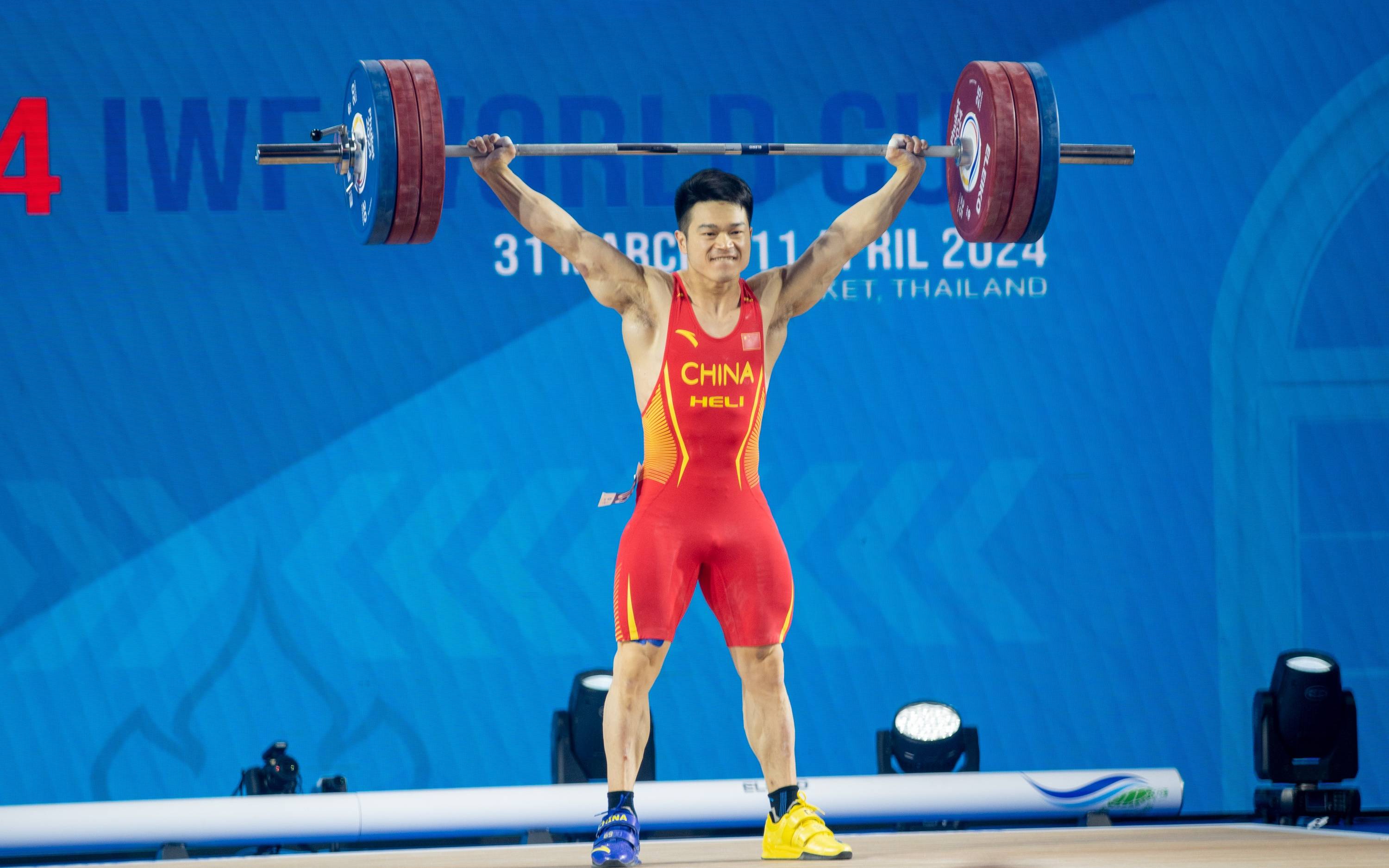 举重比赛惊心动魄，力量的较量的简单介绍