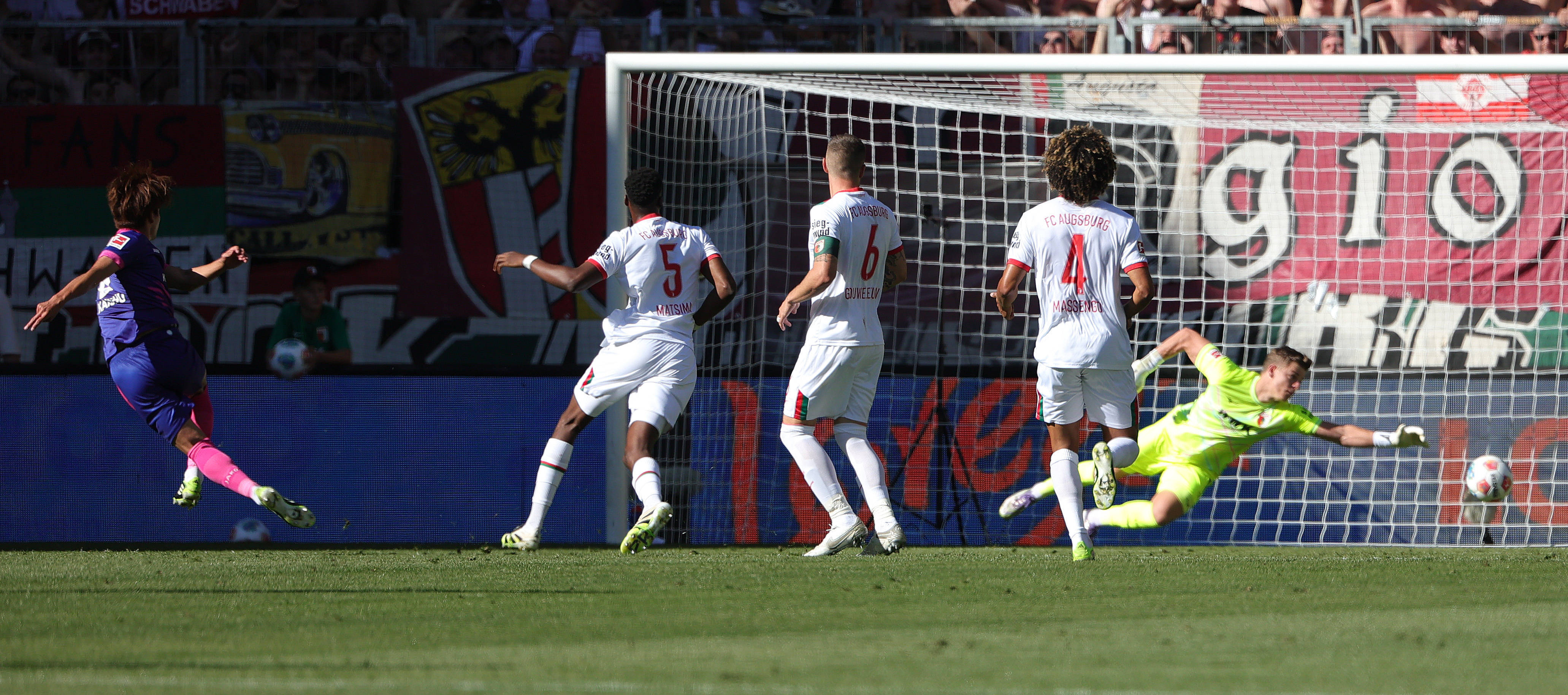 关于美因茨队凭借强大实力取得胜利的信息