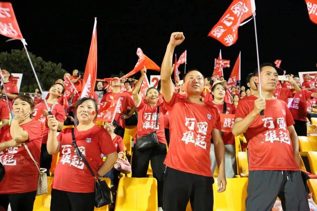 米兰体育官方网站-包含战无不胜！球员们勇往直前！的词条