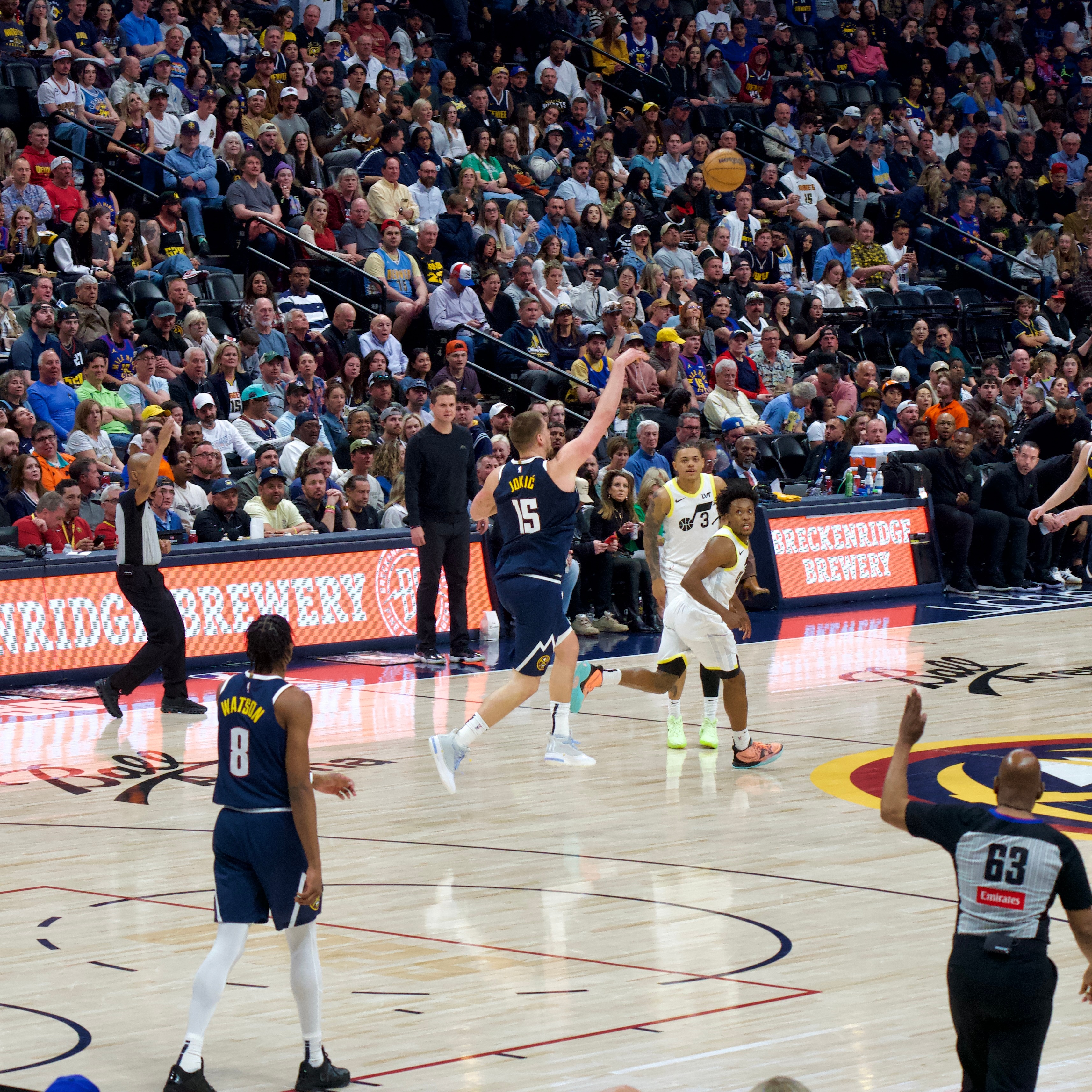 米兰体育app-关于骑士完胜青岛队，伦纳德点燃赛场的信息